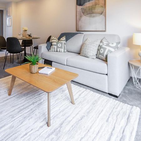 Urban Park Escape 2 Bed 2 Bath W/Carpark Lejlighed Christchurch Eksteriør billede